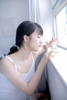 从厨房干到沙发再到卧室图片